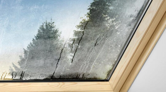 Conseils pour résoudre les problèmes de condensation sur les Velux